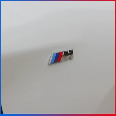 gioăng cửa nhôm kính Logo xe BMW mới m tiêu chuẩn bên chắn bùn tiêu chuẩn X1X3X5X6 3 series 5 series 7 series nhãn dán m logo sửa đổi nhãn đuôi cốp nóc oto gạt mưa ô tô loại nào tốt