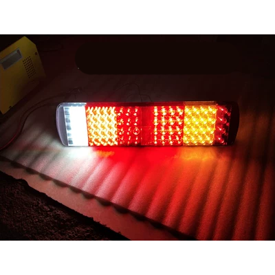 SD-2029 HAOWO Đèn LED Đèn LED Đèn LED Đèn phía sau ban đầu Lắp ráp đèn sau đèn ô tô guong chieu hau oto