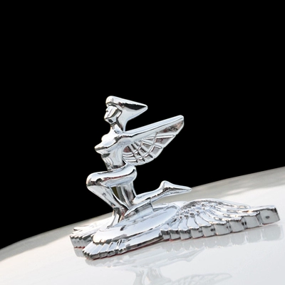 Ô tô trang trí logo xe máy phổ quát trên máy bay trên chiếc xe quỳ thương hiệu logo xe hơi dán decal ô tô